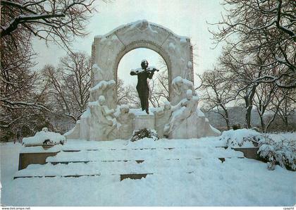 CPM Vienne Monument a Johann Strauss