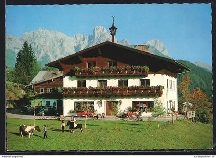 AK Lungötz am Tennengebirge, Berghof-Pension Wildau Fam. Gwechenberger, Kinder mit Ponies