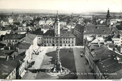 Austria St Polten Panorama mit Rathausplatz
