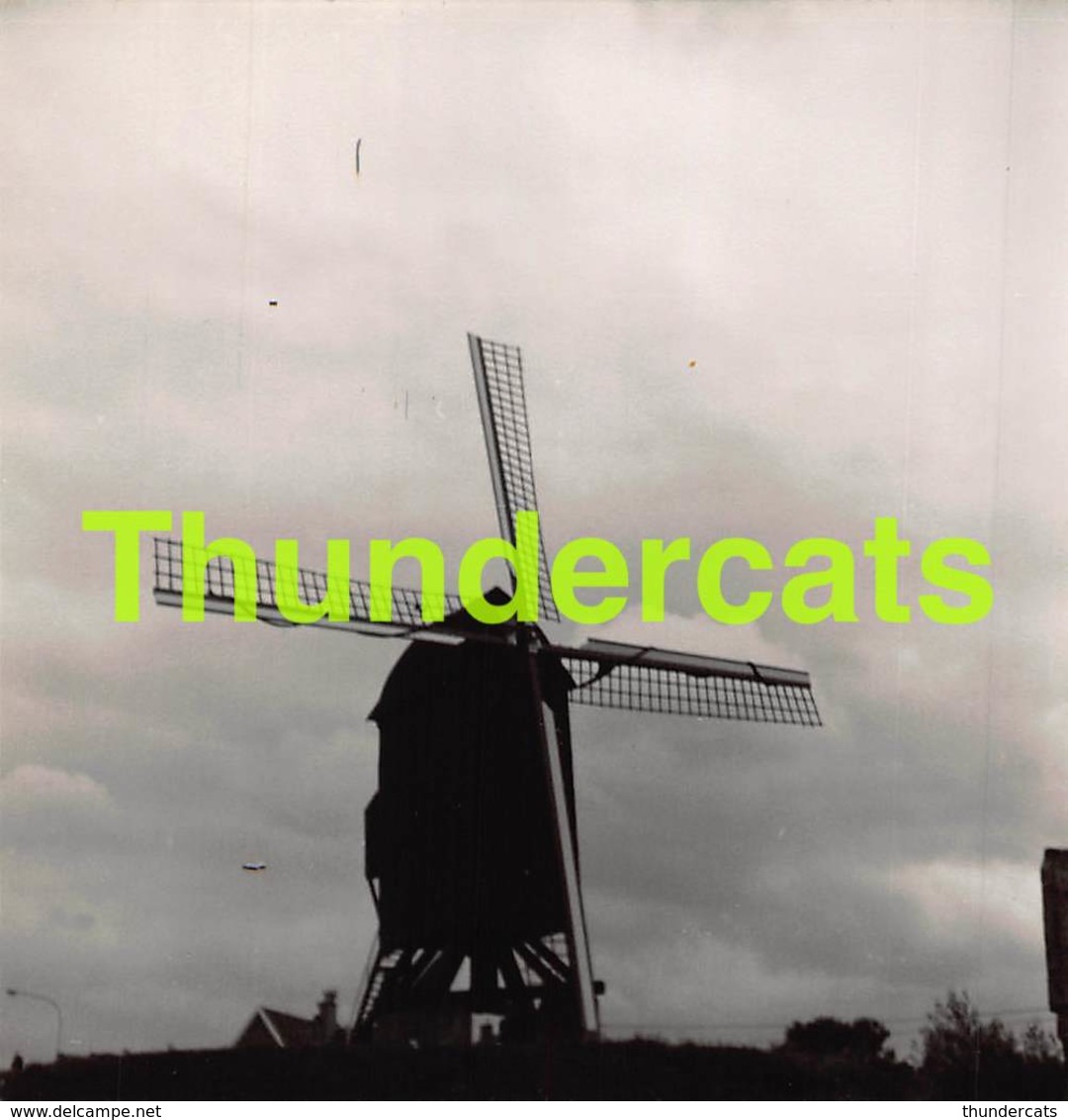 OOSTVLETEREN OOST VLETEREN MOLEN MOULIN FOTO PHOTO 1960's   ( 9 CM X 8,5 CM )