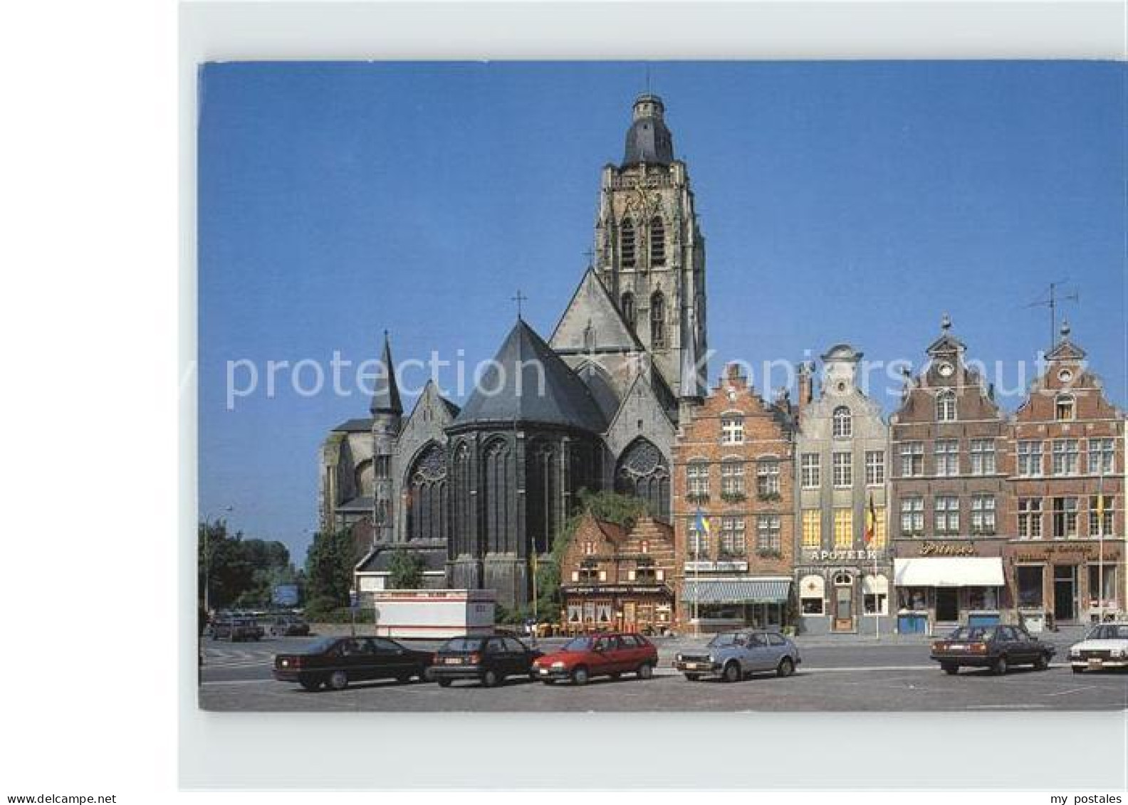 Oudenaarde Markt St Walburgakerk