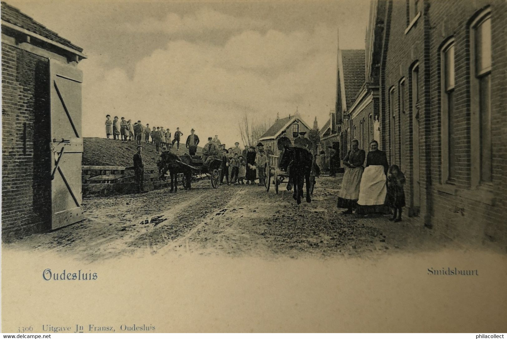 Oudesluis (Gem. Schagen) Smidsbuurt (Veel Volk) ca 1900