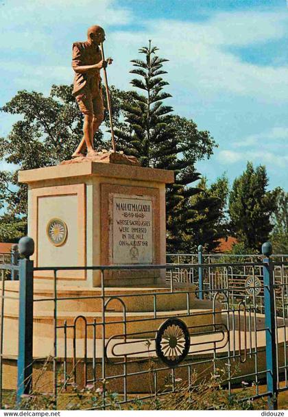 Carte Postale - Ouganda - Jinja - Mahatma Gandhi 1869-1948 whose sacred ashes were immersed in the Nile on 15th August 1