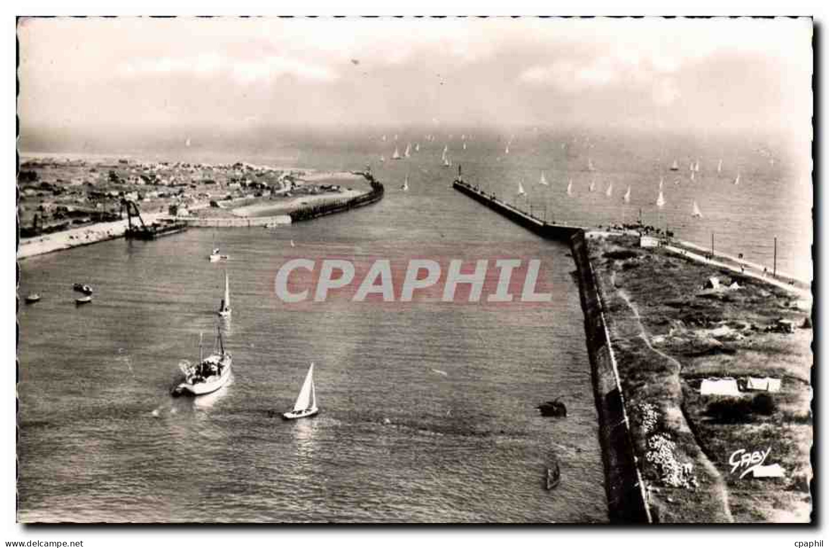 Ouistreham CPA Sortie du port