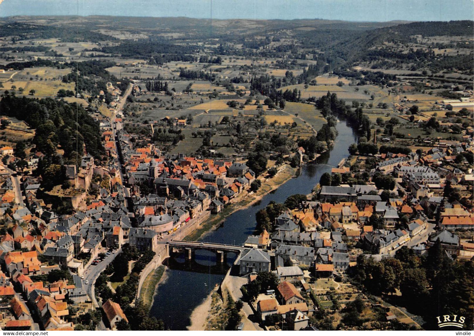 P-24-T.H-10201 : MONTIGNAC-SUR-VEZERE. VUE AERIENNE