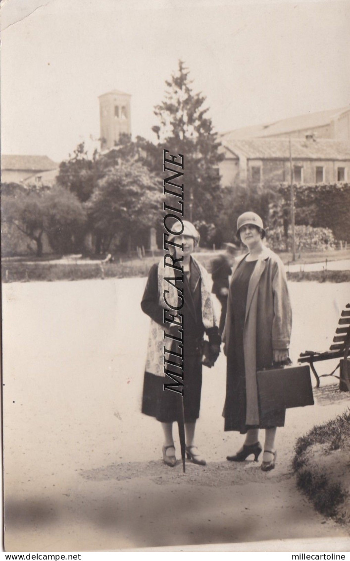 PADOVA Fotocartolina di Erminia in gita a Padova nel maggio 1926
