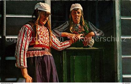 Marken Marker Vrouwen Frauen Trachten