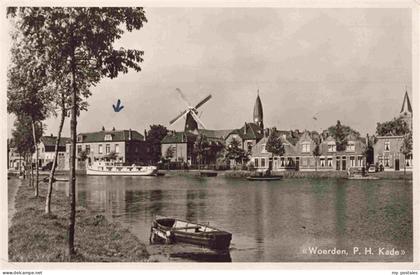 Woerden Utrecht NL P-H-Kade Windmuehle Kanal Schiff Kirche Boot Ufer