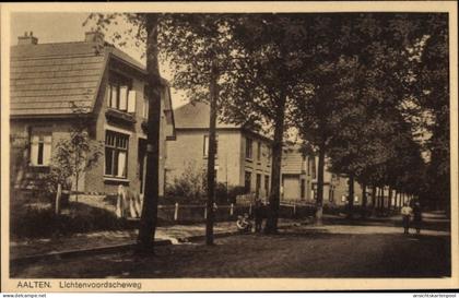 CPA Aalten Gelderland Niederlande, Lichtenvoordscheweg