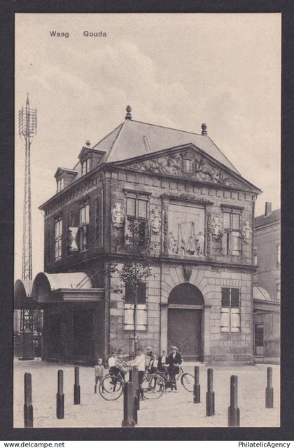 Vintage Postcard Netherlands Gouda Waag