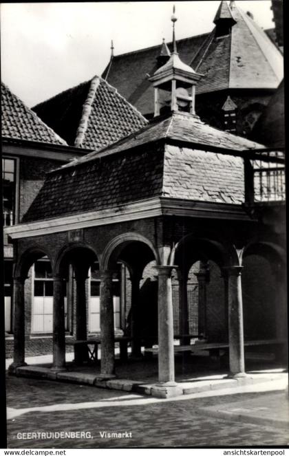CPA Geertruidenberg Nordbrabant Niederlande, Vismarkt