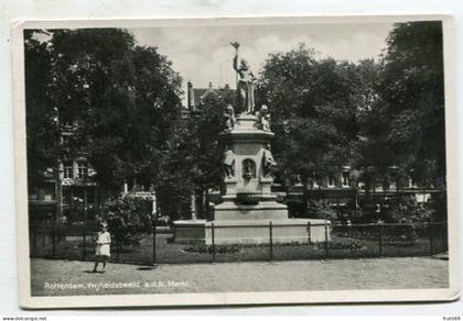 AK 144916 NETHERLANDS - Rotterdam - Vrijheidsbeeld a. d. N. Markt