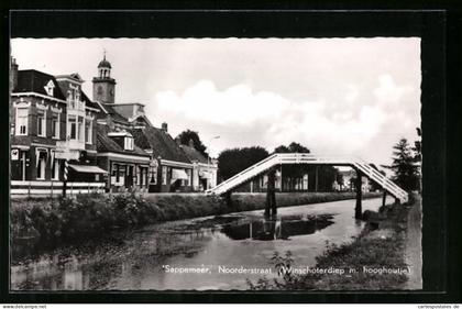 AK Sappemeer, Noorderstraat (Winschoterdiep m. hooghoutje)