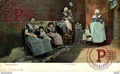 Bunschoten -in hel steegje HOLAND NEDERLAND