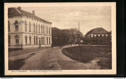 AK Zaltbommel, Rijks Hoogerburgerschool