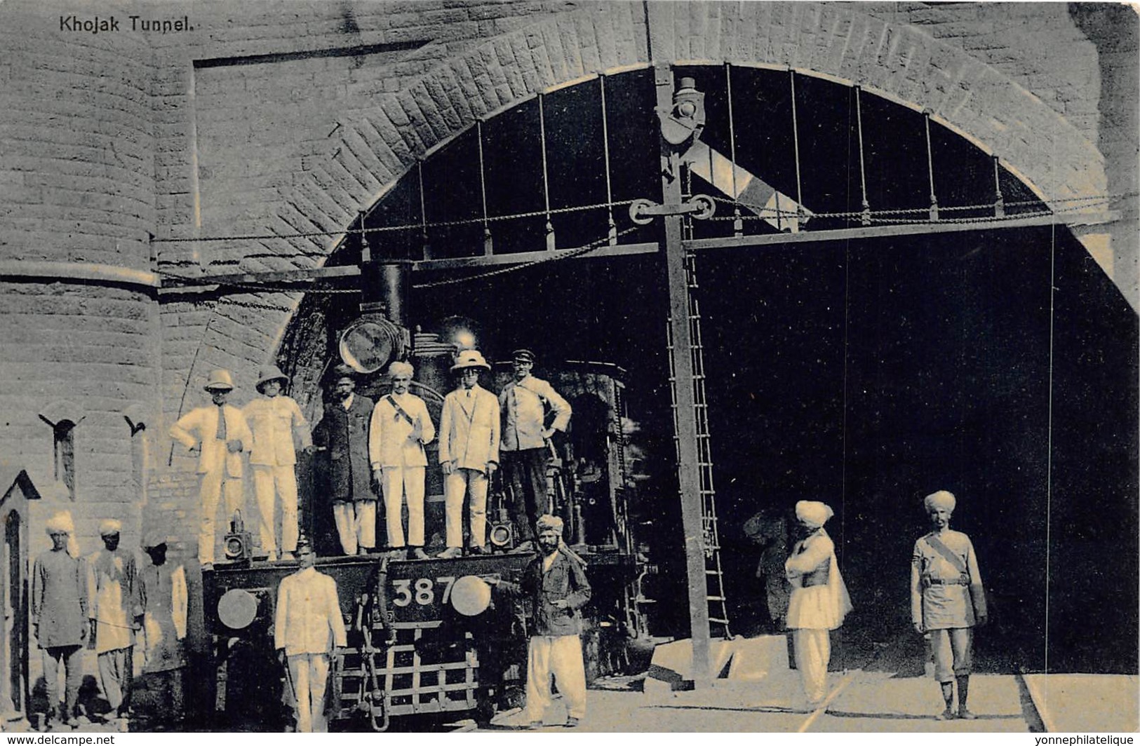 Pakistan / 01 - Khojak Tunnel -