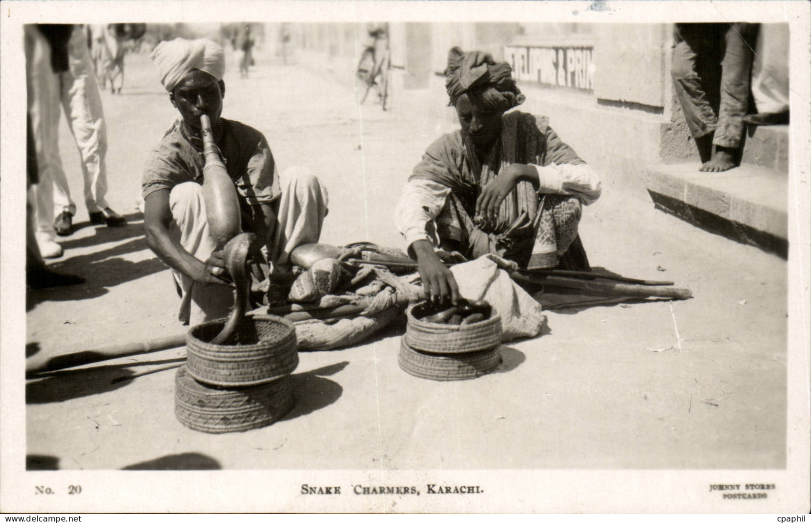Pakistan - Karachi - Snake Charmers - serpent CPA