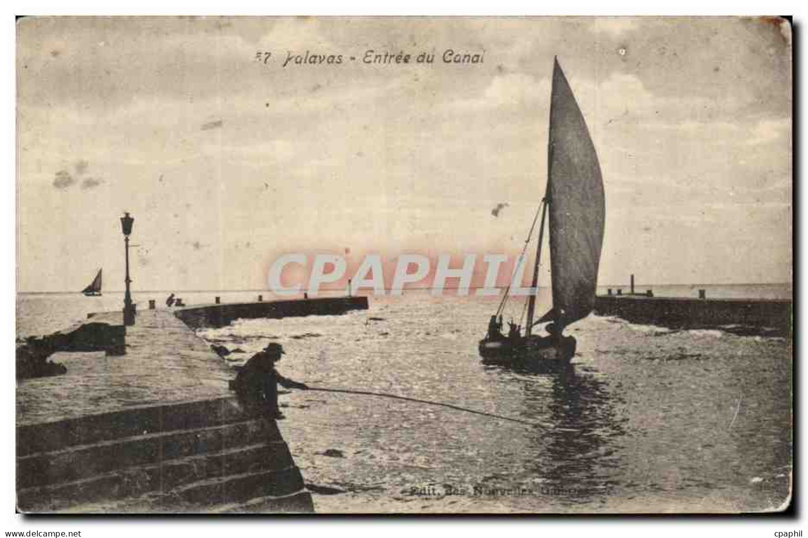 Palavas les Flots CPA Entree du canal