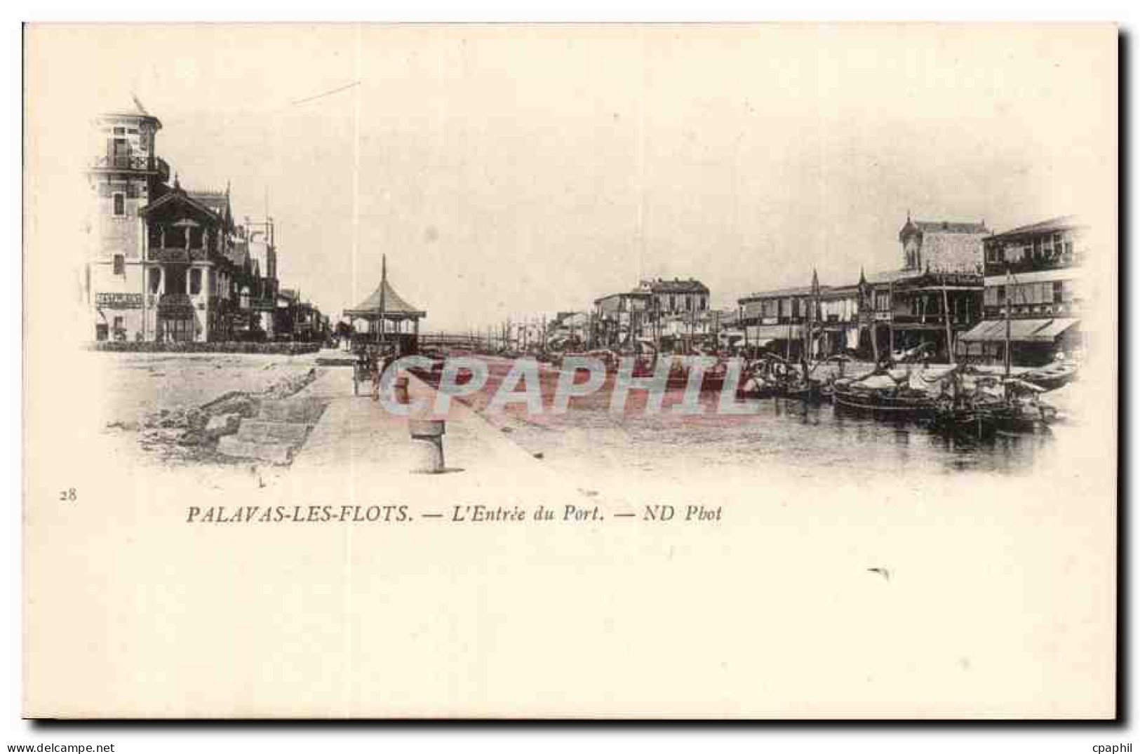 Palavas les flots CPA l'entree du port