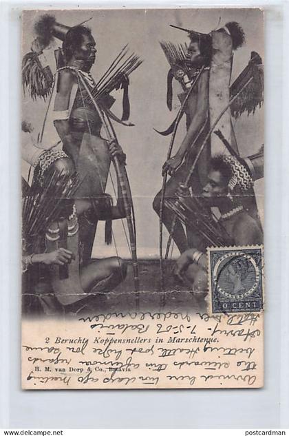 DUTCH NEW GUINEA Nederlands-Nieuw-Guinea - Beruchte Koppensnellers in Marschtenue - Head hunters - SEE SCANS FOR CONDITI