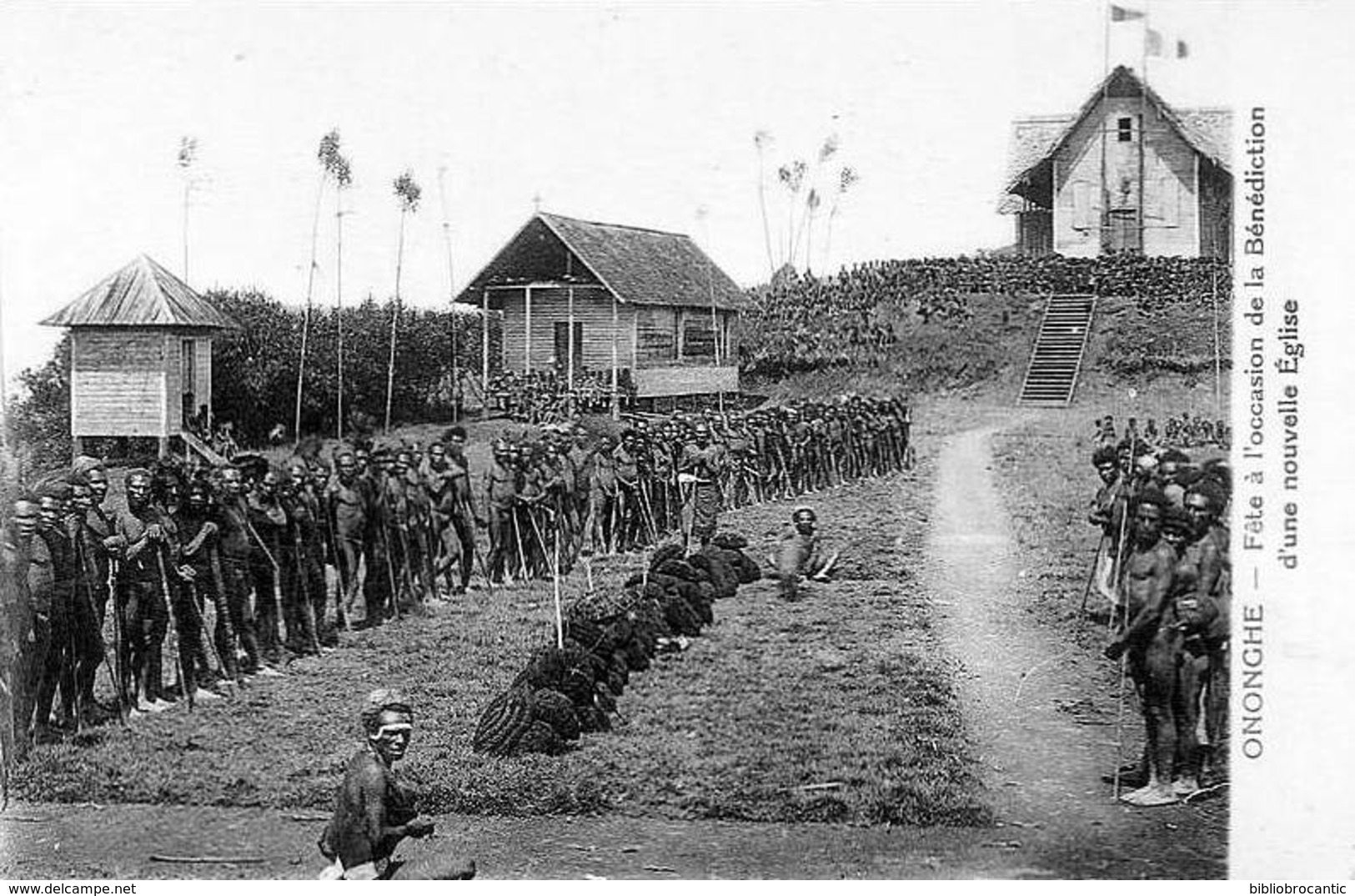 PAPOUASIE-NOUVELLE GUINEE - ONONCHE < FETE A L'OCCASION D'UNE NOUVELLE EGLISE