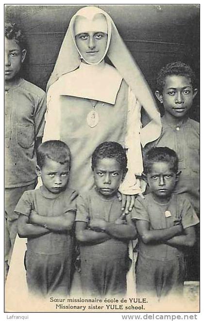 oceanie- ref 76- papouasie nouvelle guinée -soeur missionnaire ecole de yule    -carte bon etat -