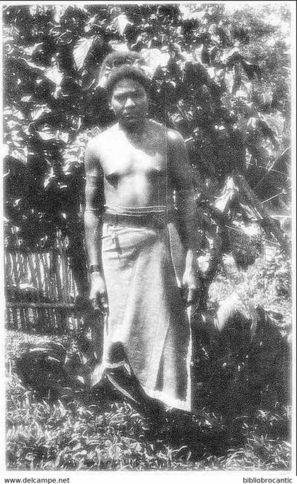 PAPOUASIE - NOUVELLE GUINEE - CPA  photographie réelle - INDIGENE