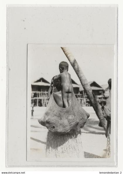 Papua.  Photo 10,5 x 7,5 cm. During cruise R.M.S. Oronsay June 1937 to Port Moresby *