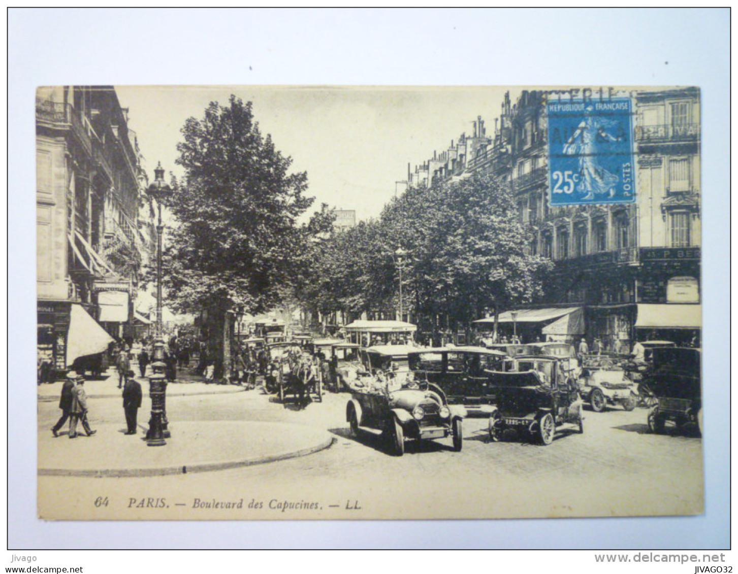 PARIS 09  :  Boulevard des CAPUCINES