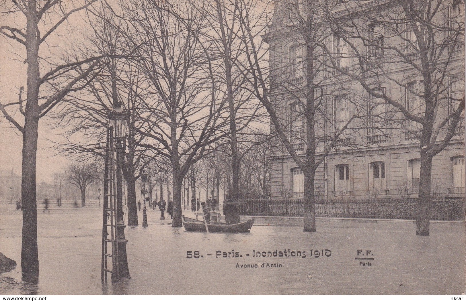 PARIS(11 em ARRONDISSEMENT) INONDATION