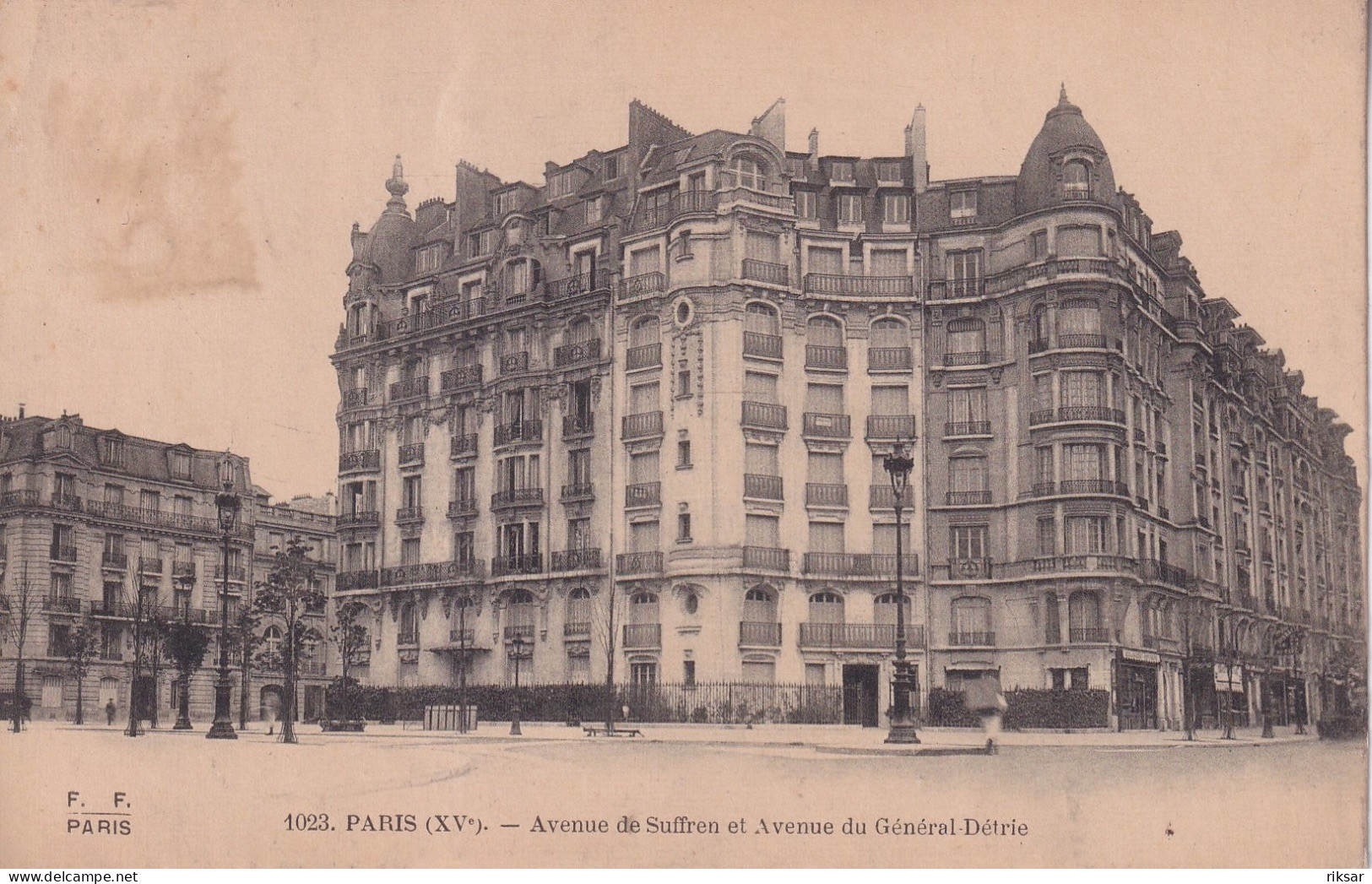 PARIS(15 em ARRONDISSEMENT)