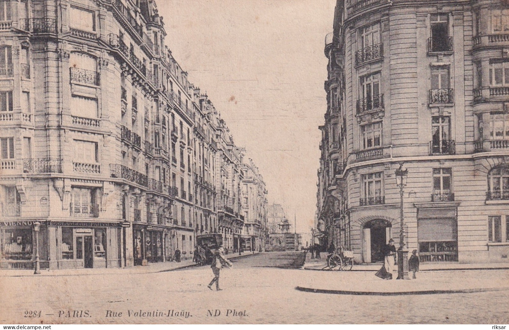 PARIS(15 em ARRONDISSEMENT)