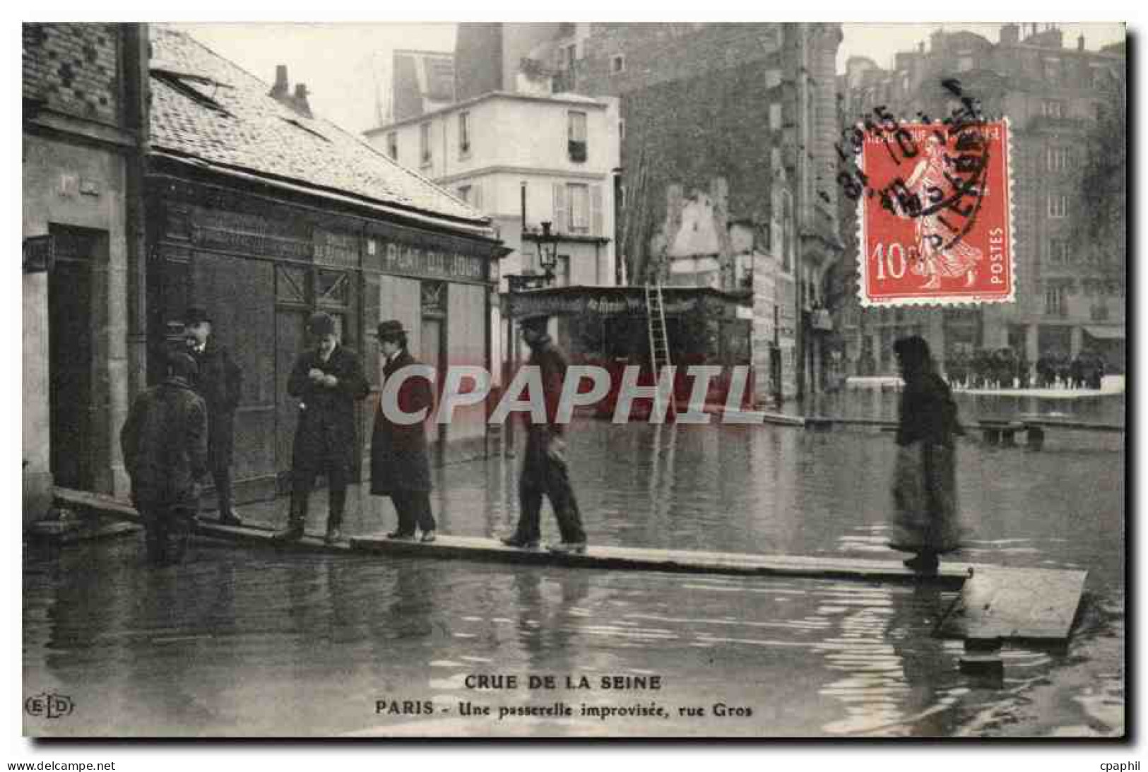 Paris - 16 - Crue de la Seinr - Une Passerelle improvisee - Rue Gros - CPA