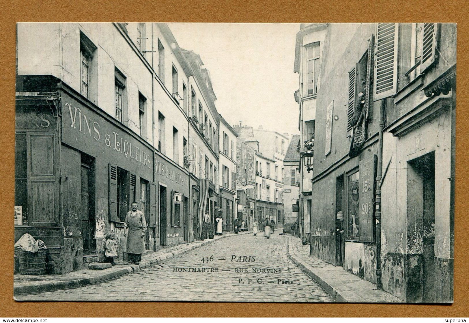 PARIS 18  : " RUE NORVINS "