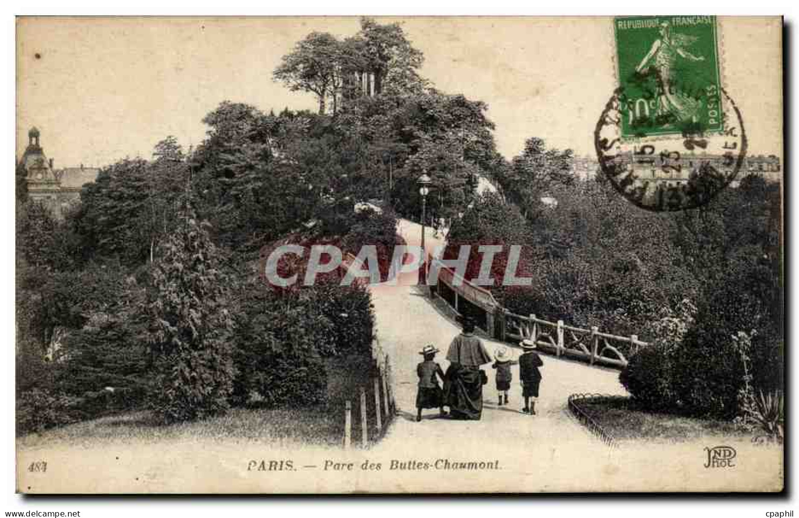Paris - 19 - Parc des Buttes Chaumont - enfants CPA