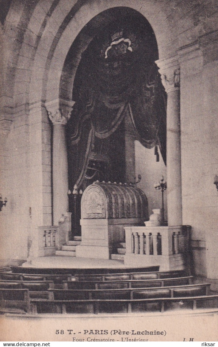 PARIS(20 em ARRONDISSEMENT) PERE LACHAISE