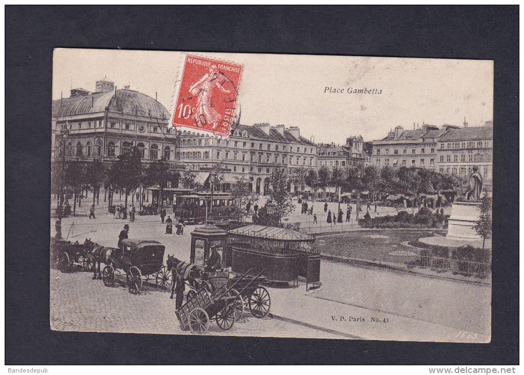 Paris 20è Place Gambetta ( animée tramway vespasienne V.P. Paris n°41)