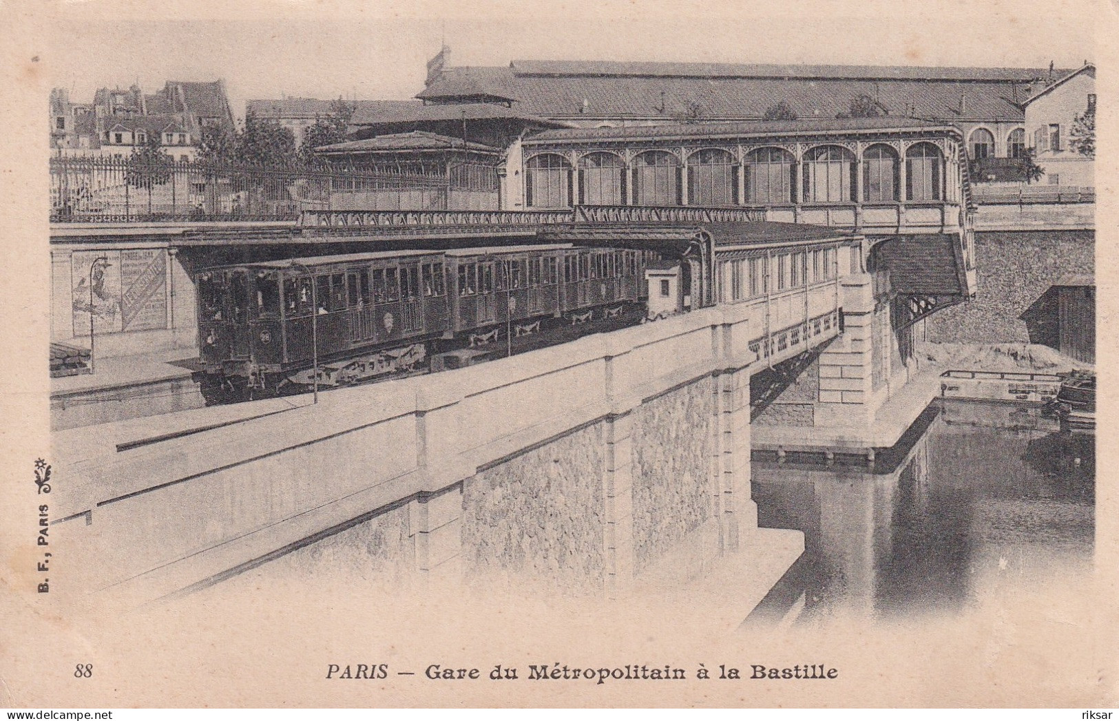 PARIS(4 em ARRONDISSEMENT) METRO