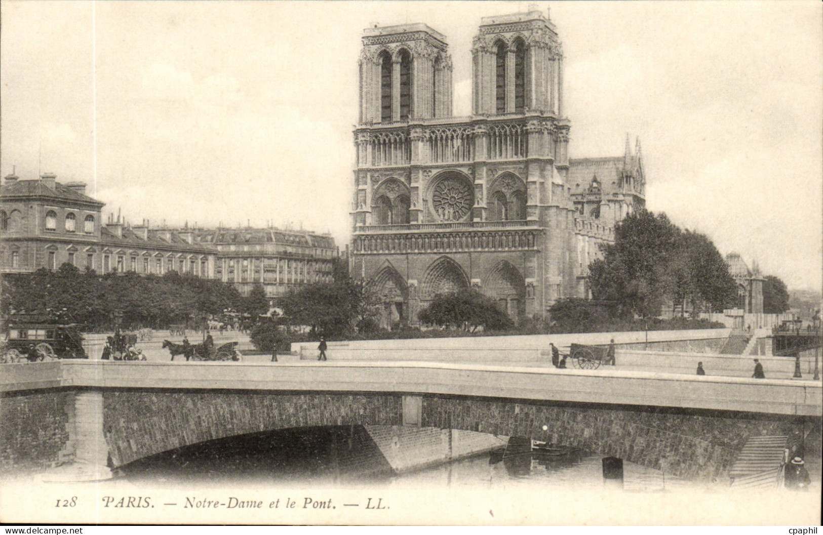Paris - 4 - Notre Dame et le Pont - CPA