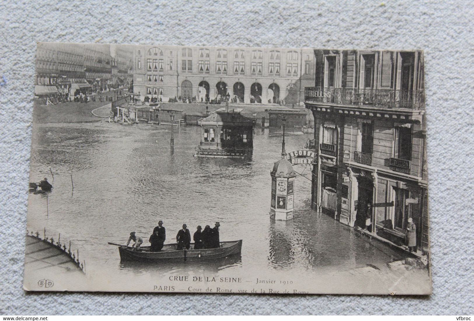 Paris 75, inondations, cour de Rome vue de la rue de Rome