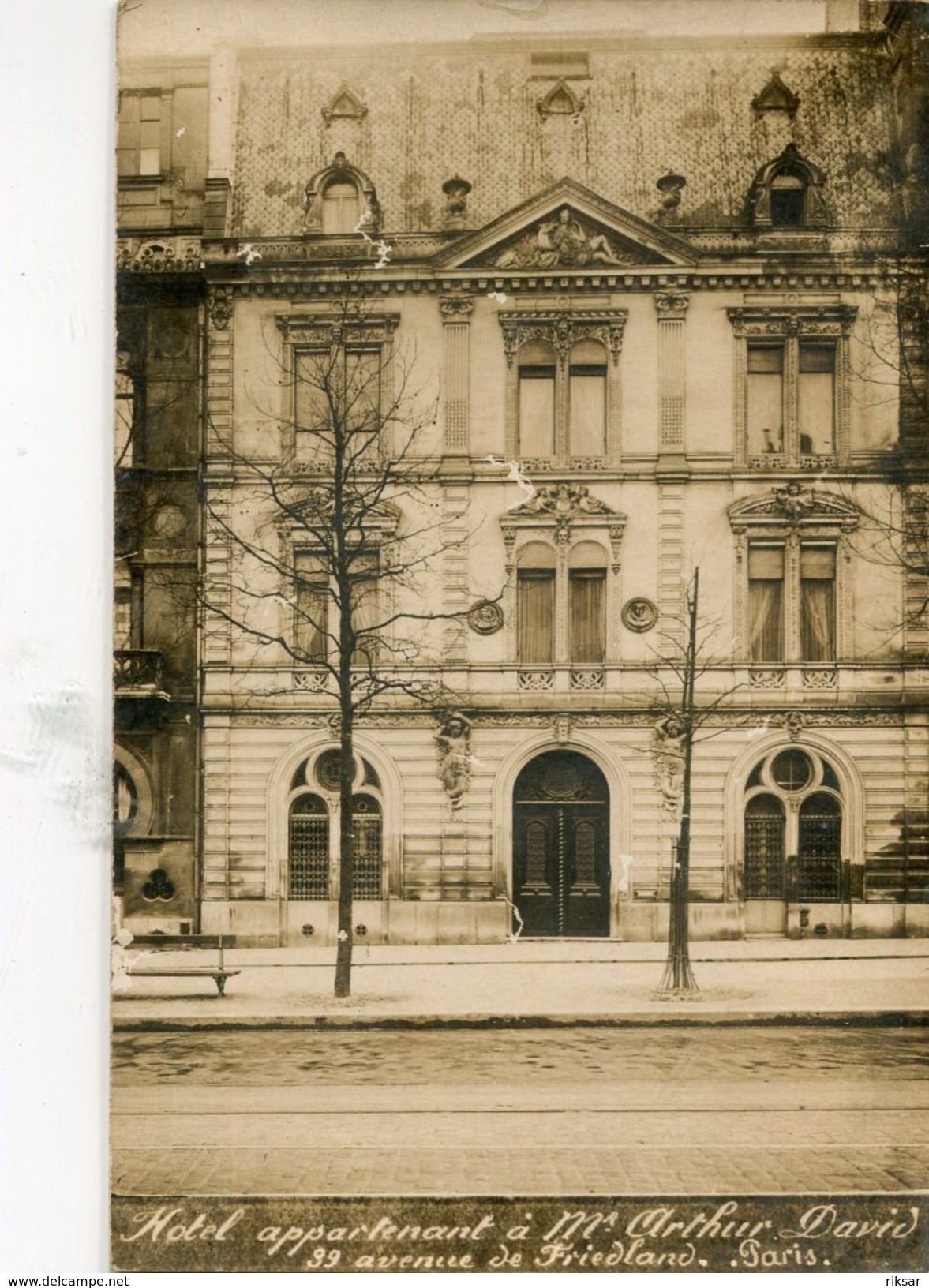 PARIS(8em ARRONDISSEMENT)