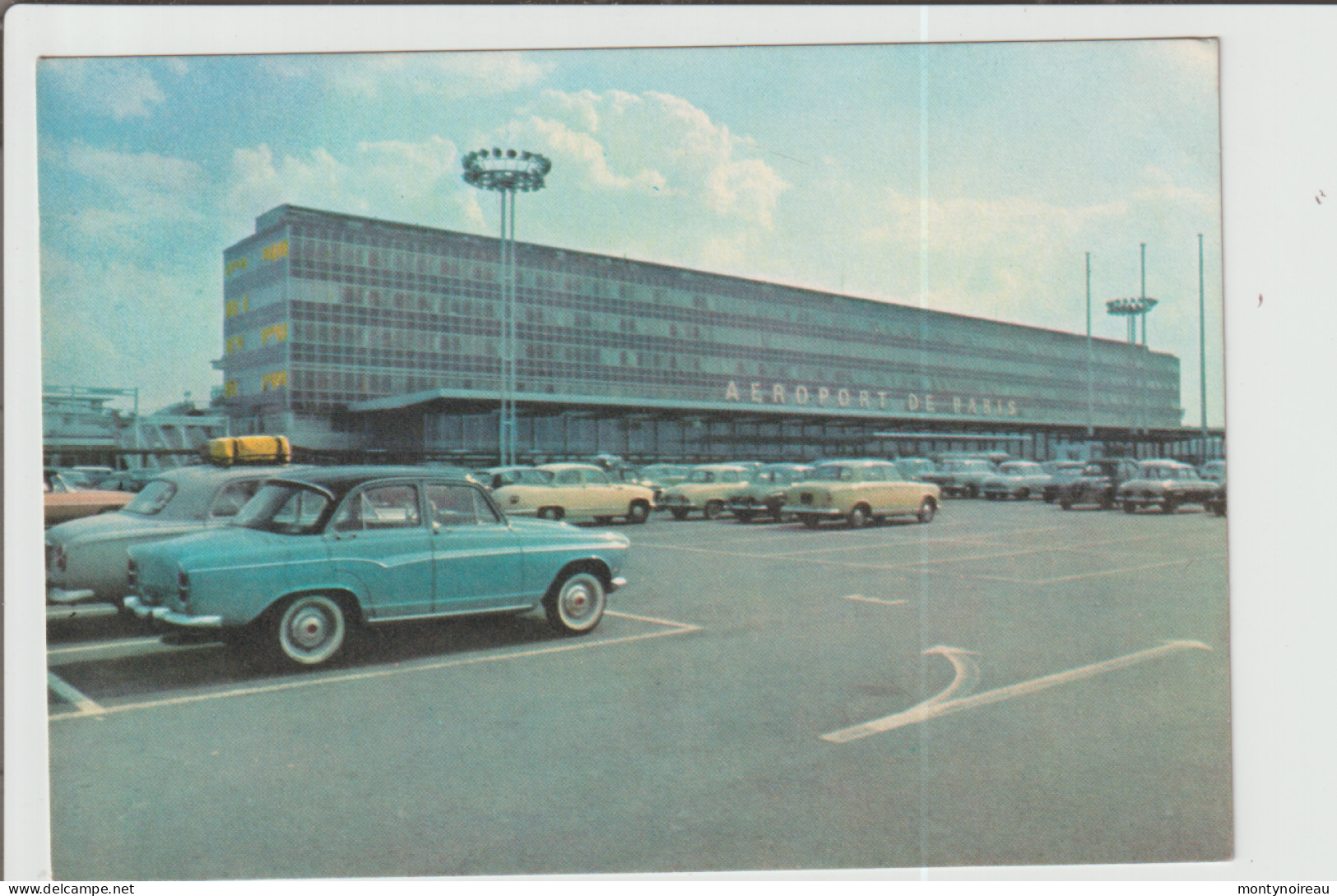 Paris : aéroport , voiture , orly