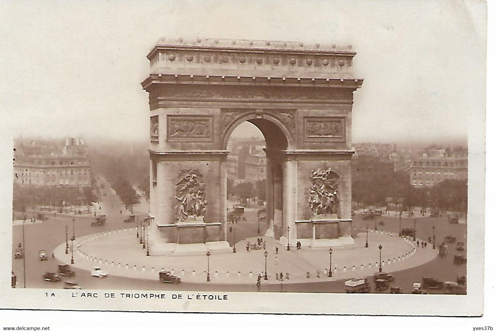PARIS - Arc de Triomphe de l'Etoile