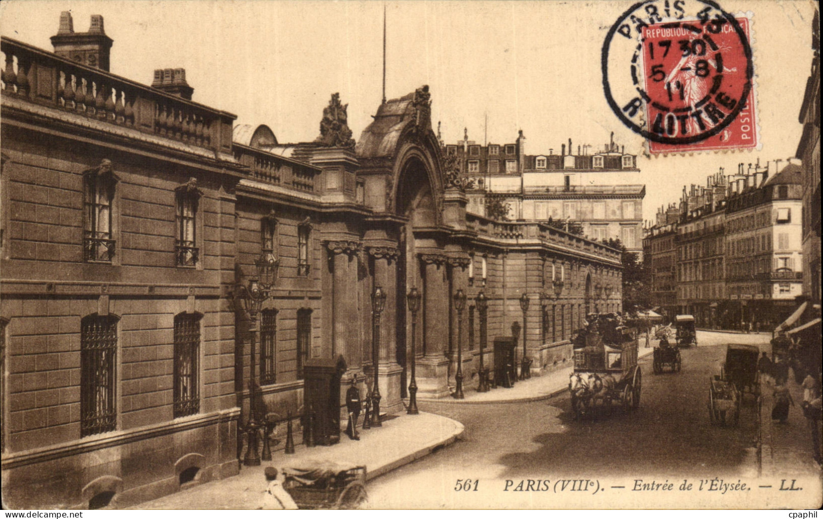 Paris CPA Entree de l'Elysee