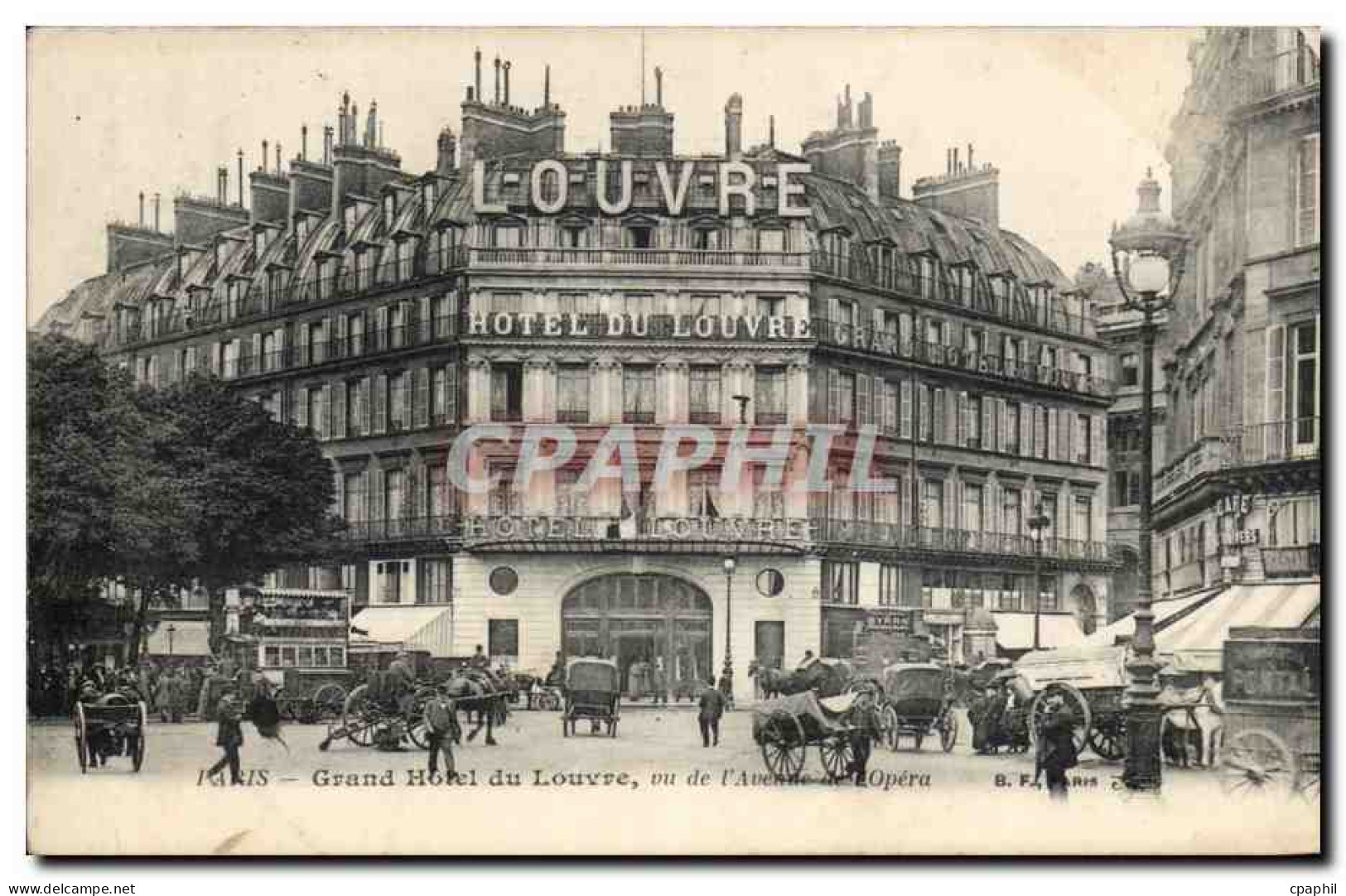 Paris CPA Grand hotel du Louvre Vu de l'avenue de l'Opera