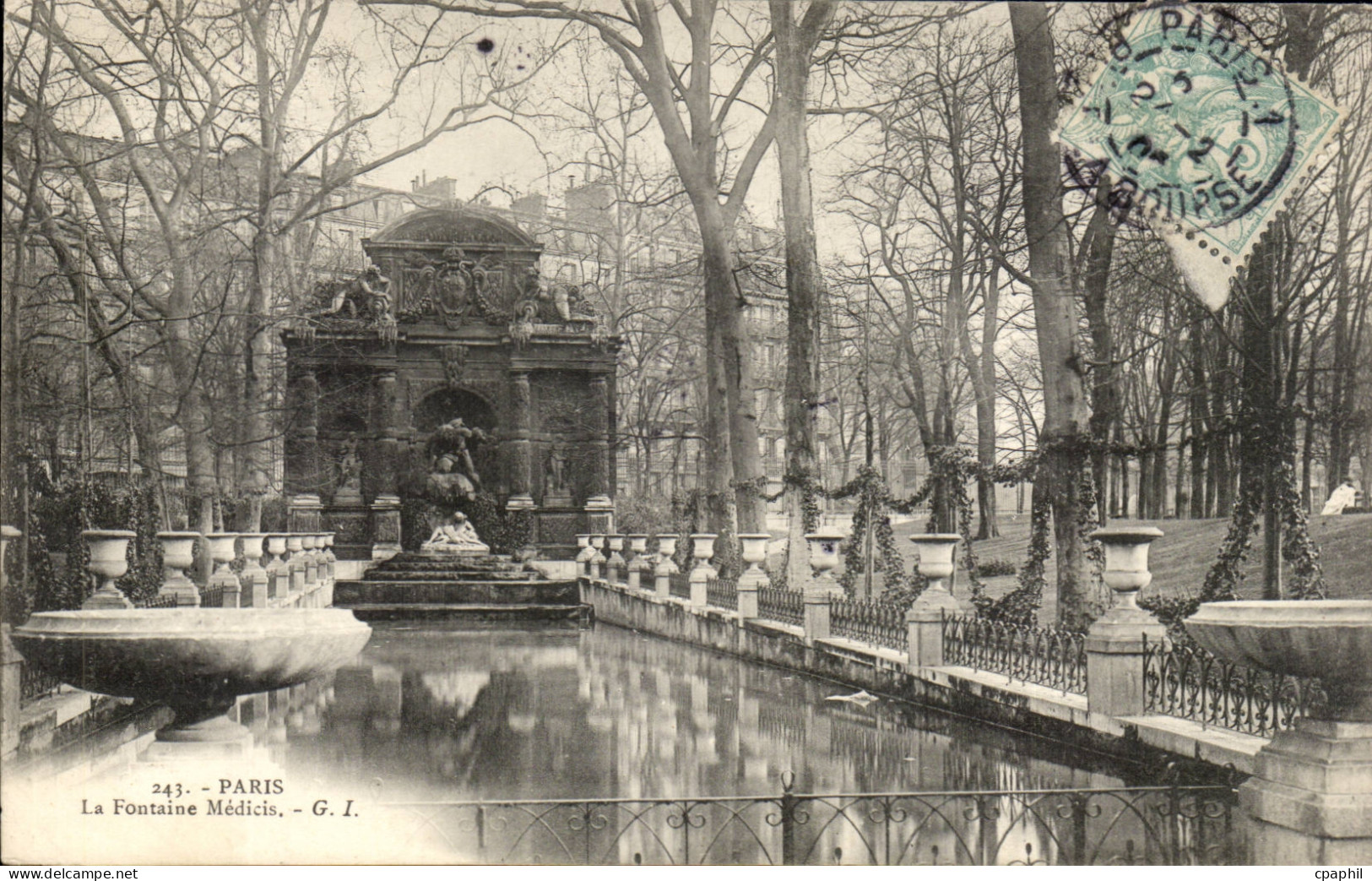 Paris CPA La fontaine Medicis