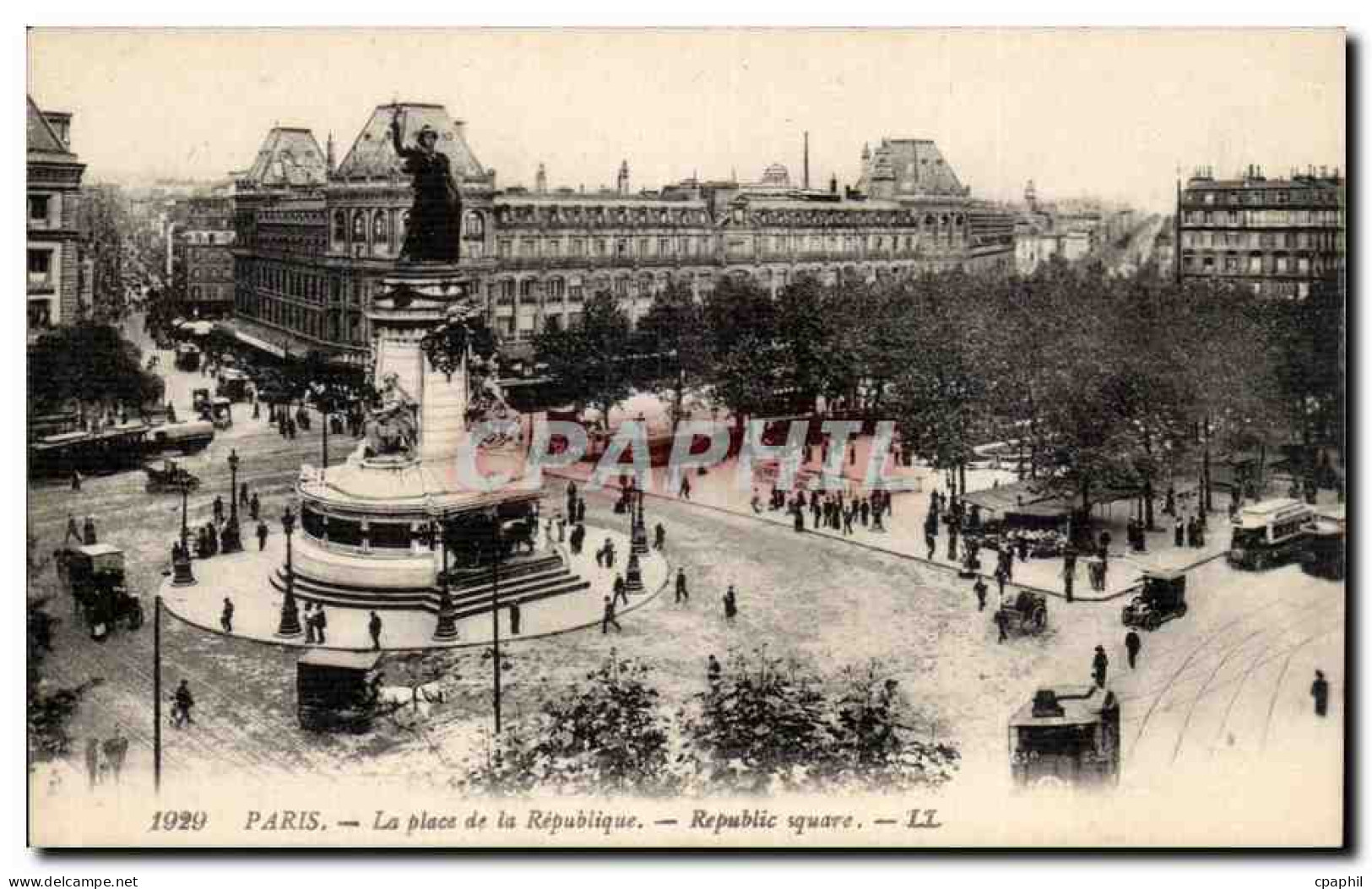 Paris CPA La place de la Republique