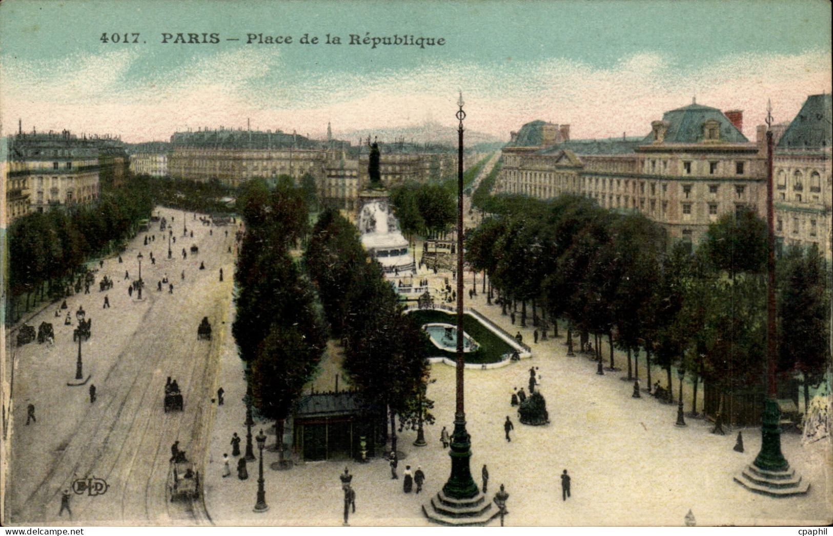 Paris CPA Place de la Republique