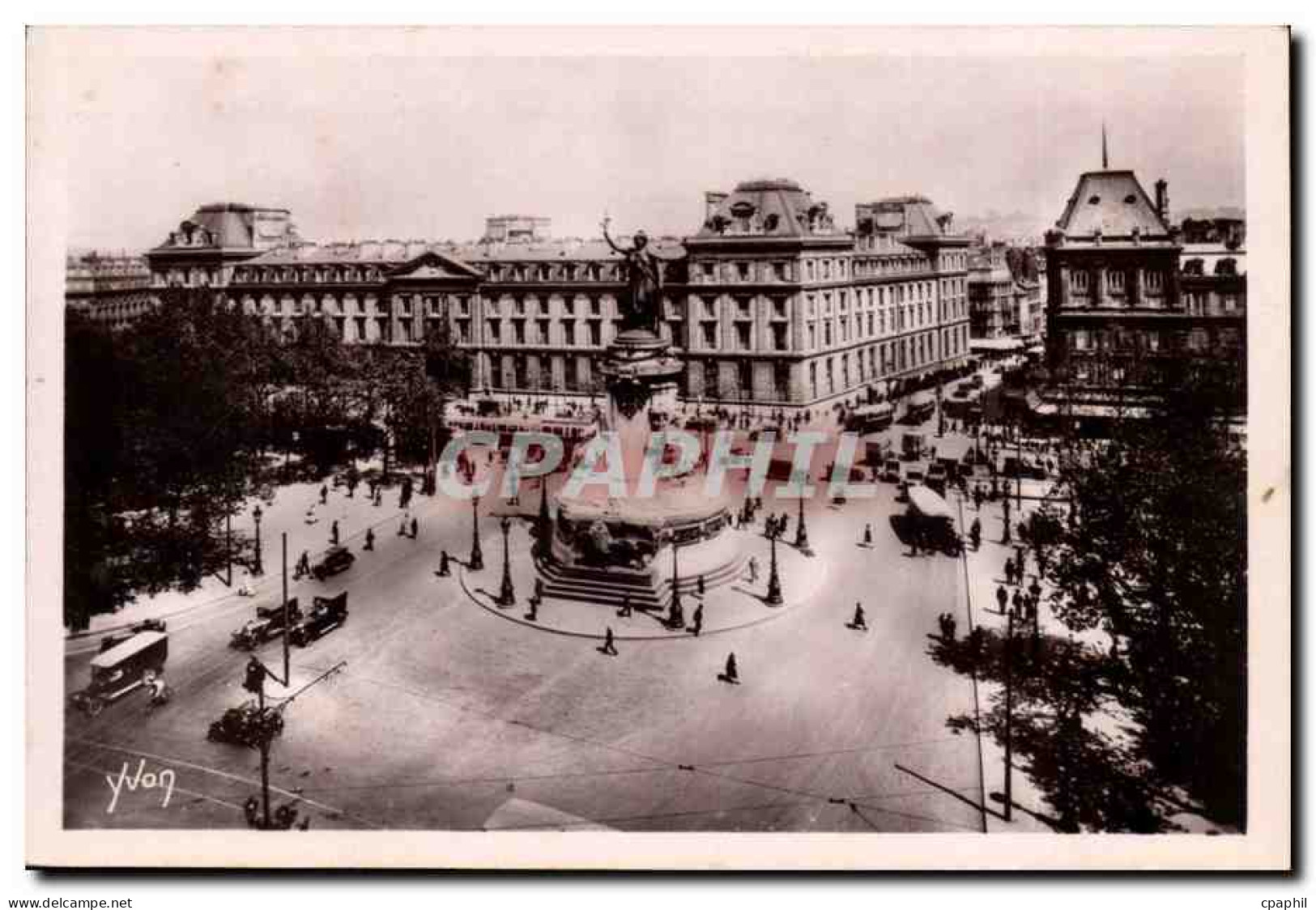 Paris CPA place de la Republique