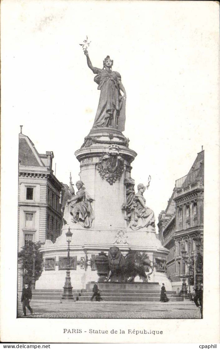 Paris CPA Statue de la Republique